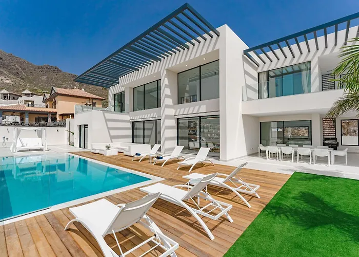 Aquastar Villa